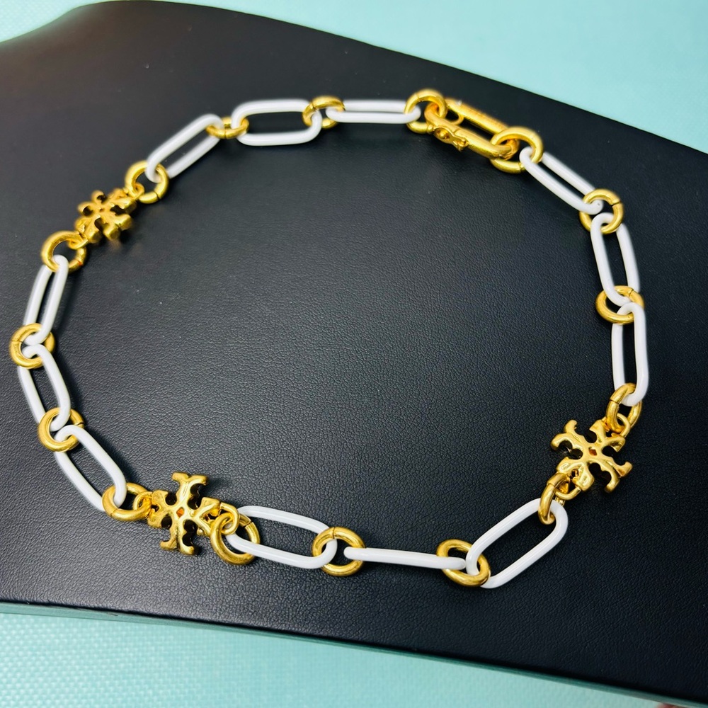 TORY BURCH Roxanne white & Gold Necklace Choker. 15.5” long. - Picture 2 of 5